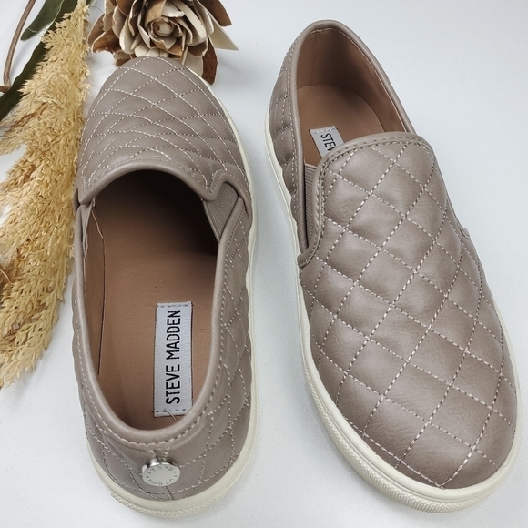 🔴 STEVE Madden Quilted Lether Grey Tan Loafers 6m - Picture 4 of 13